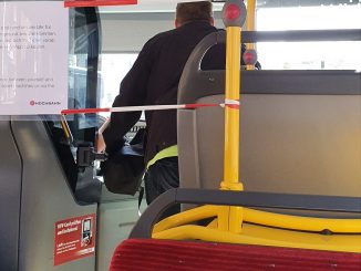 Kein Abstand bei der Hochbahn