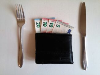 Portemonnaie mit Geld
