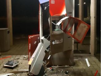 aufgesprengter Fahrkartenautomat