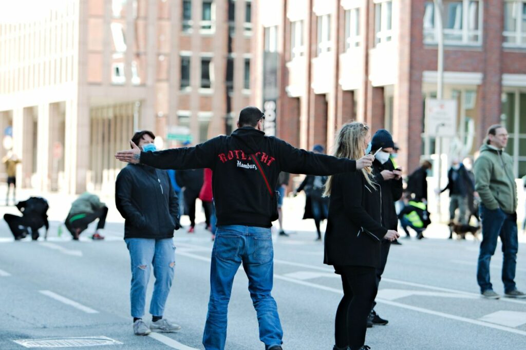 Teilnehmer im Demonstrationsbereich