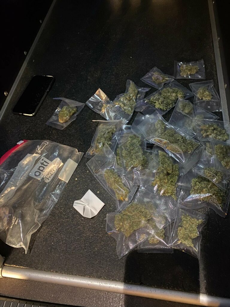 In einzelnen Tütchen abgepacktes Marihuana